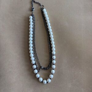 Multi-strand necklace with pearls and chains